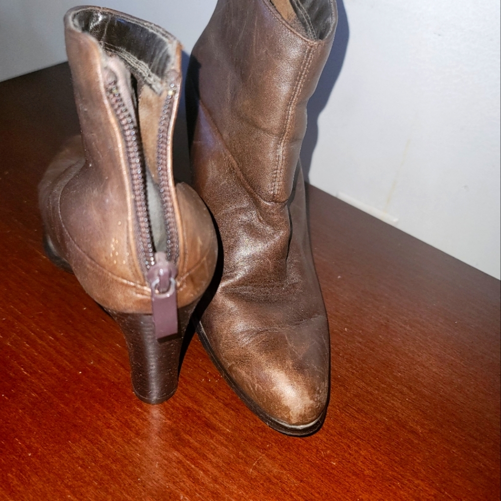 Wesley & Co Booties Leather Upper